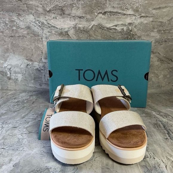 Diana Mule Buckle Wedge Sandal - Picture 6 of 7